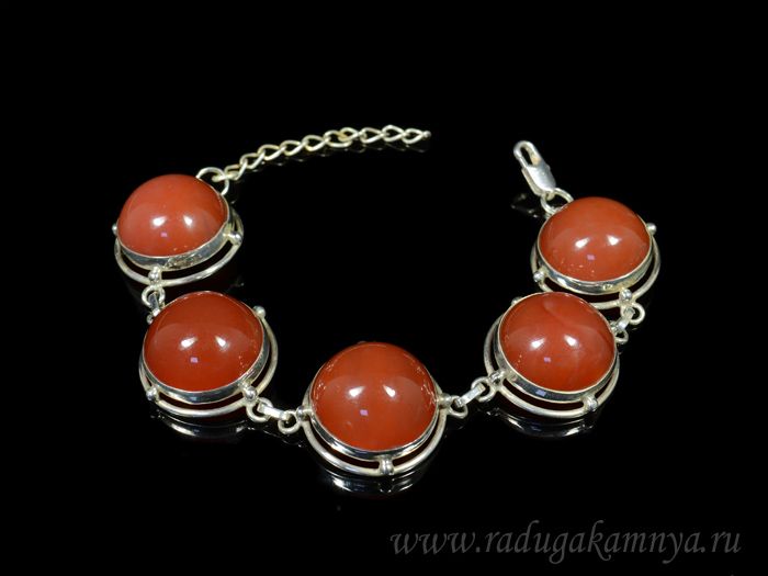 Bracelet with carnelian " Circle ", 17 cm.