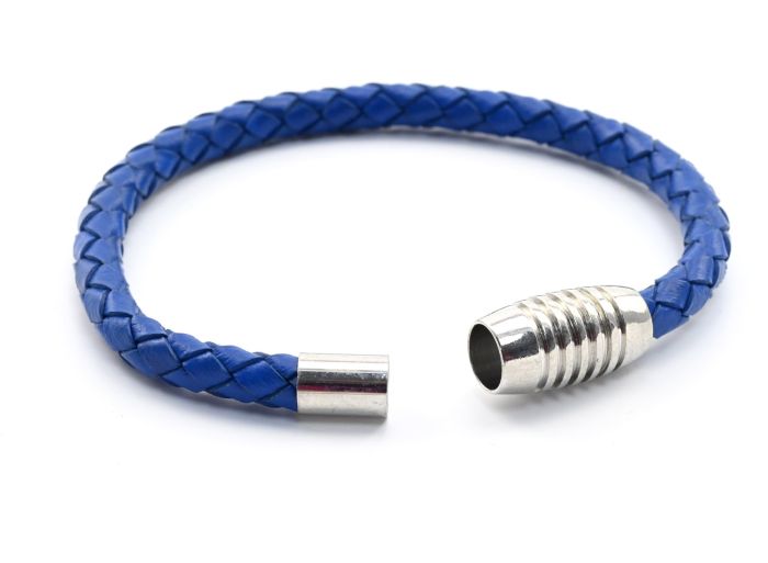 A braided bracelet made of colored leather.blue, 20cm