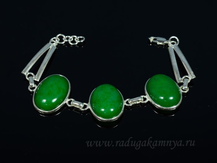 Bracelet with artificial chrysoprase in silver plating 3 ovals 27*20mm, 21cm