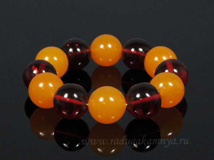 Bracelet made of amber ball 20mm cognac, caramel