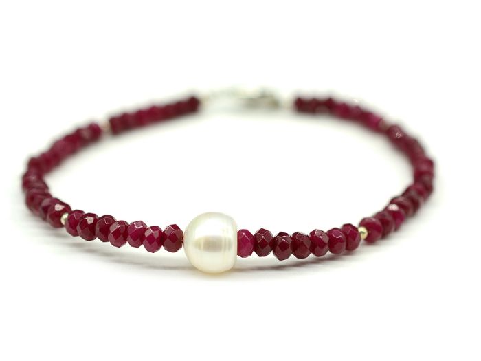 Bracelet with artificial ruby pearls rondel gr.4mm, 20cm