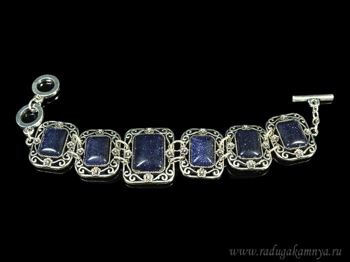 Metal-based bracelet with 6 rectangles 24*20mm and 28*23mm with aventurine blue, 18cm