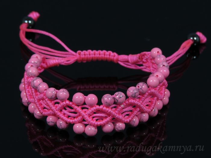 Braided bracelet with a cacholong (imitation) 5mm bead