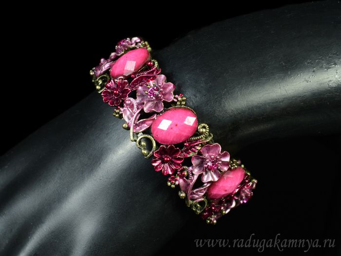 Bracelet with Murano glass color.pink