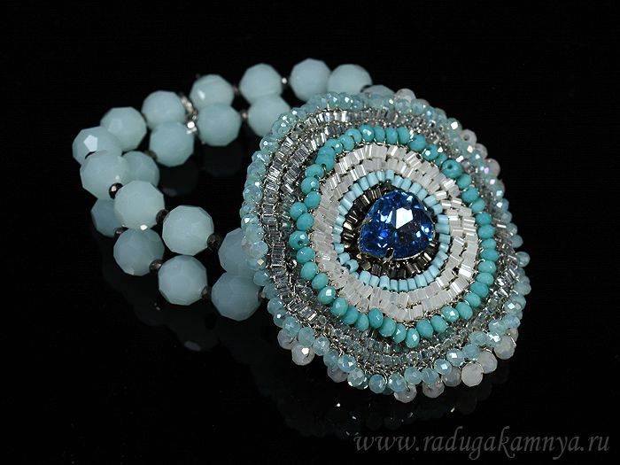 Handmade bracelet with zircon and beads