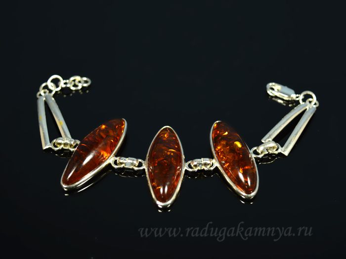 Bracelet with amber in silvering fig 41*14mm cognac