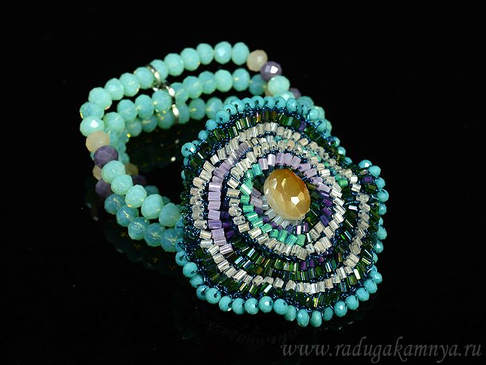 Handmade bracelet with zircon and beads