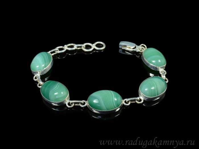 Bracelet with agate tinted in silver oval 18*13mm, 17-20cm.